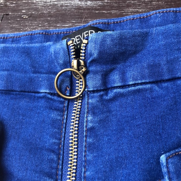 Forever 21 zip skirt - Picture 2 of 4